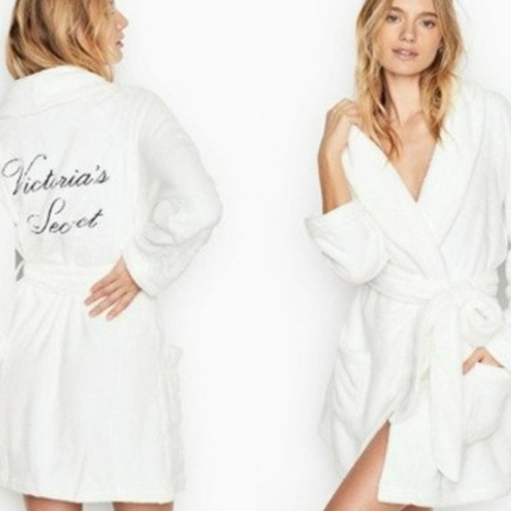 Victoria's Secret Logo Short Plush Ivory White M/L Robe